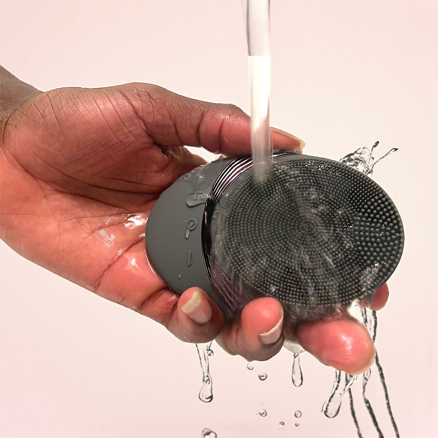 LumI™ | brosse vibrante pour le visage